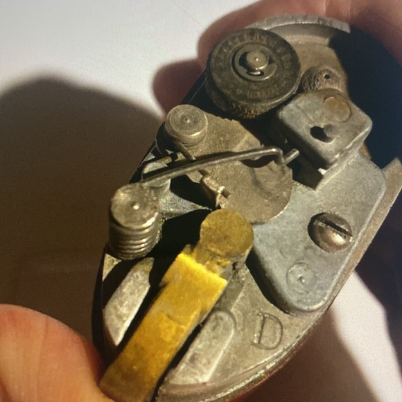 1952 Rare Baseball Player Lighter - Picture 6 of 9